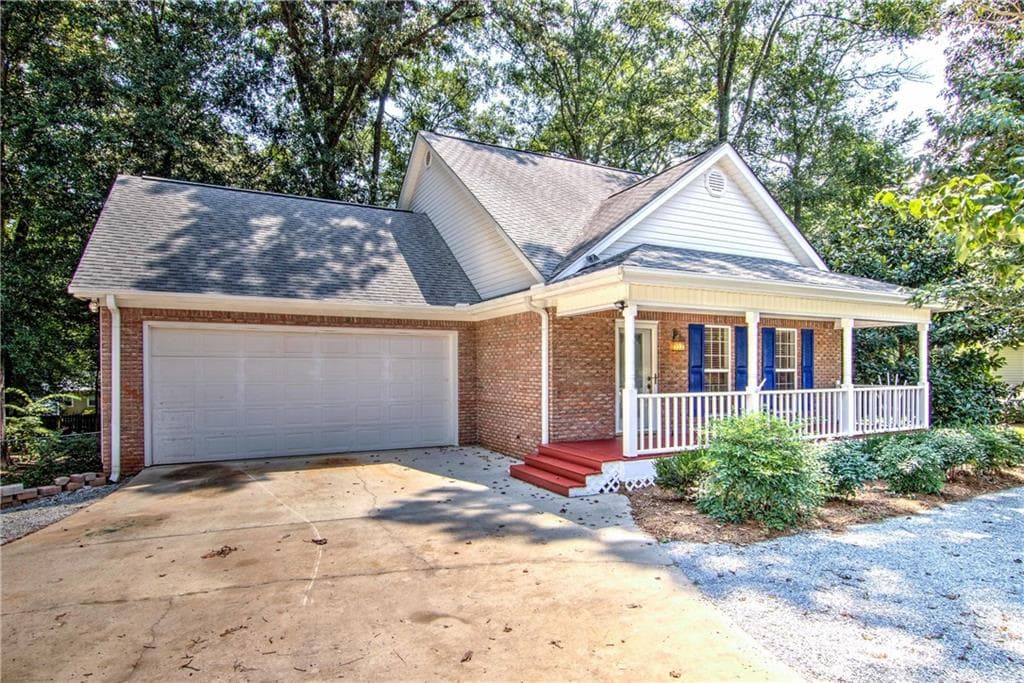 211 Crestview Drive, Jefferson, GA 30549 — most recent listing photo