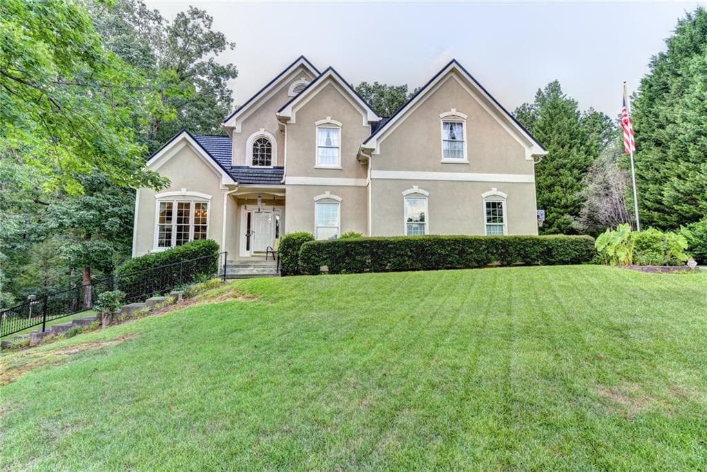 4 bedroom, 3,072 sq ft single family residence sold at 3935 Preston Court, Suwanee, GA 30024