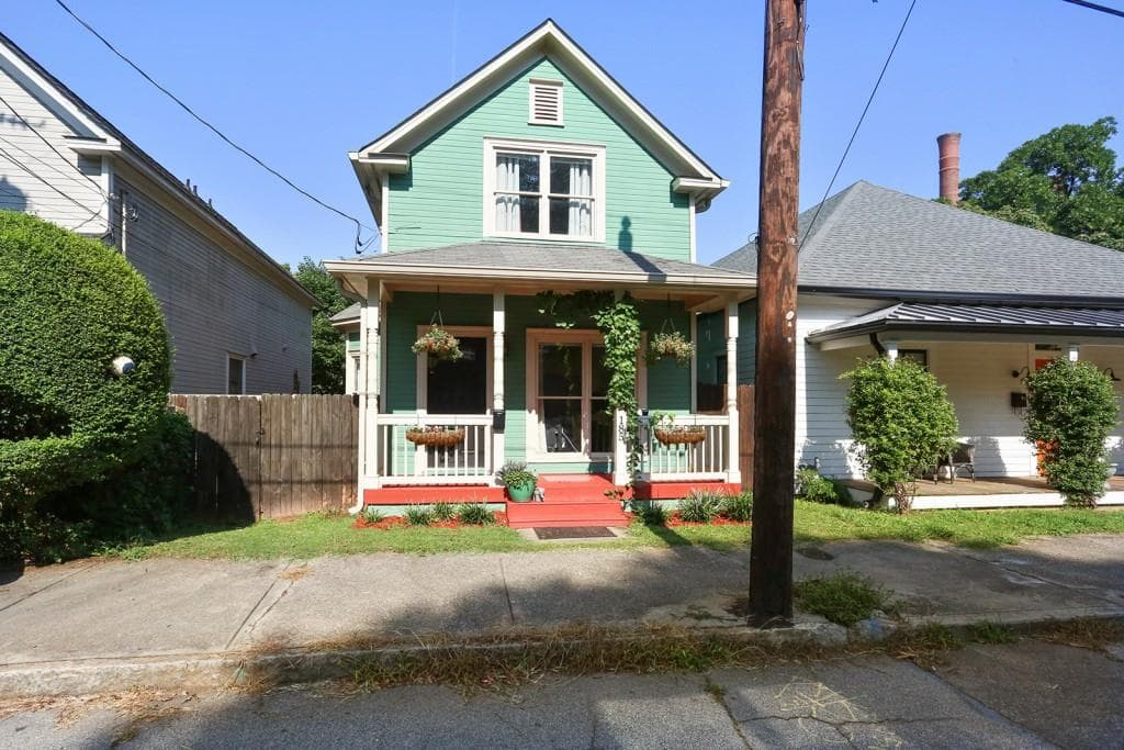 3 bedroom, 1,390 sq ft single family residence sold at 185 Savannah Street, Atlanta, GA 30316
