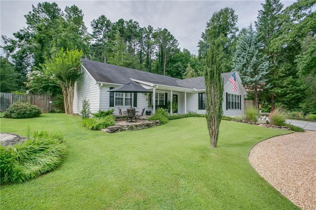 2 bedroom, 1,723 sq ft single family residence sold at 1581 Marble Way, Lawrenceville, GA 30043
