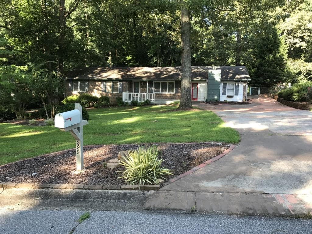 699 Creek View Drive, Lawrenceville, GA 30044 — most recent listing photo