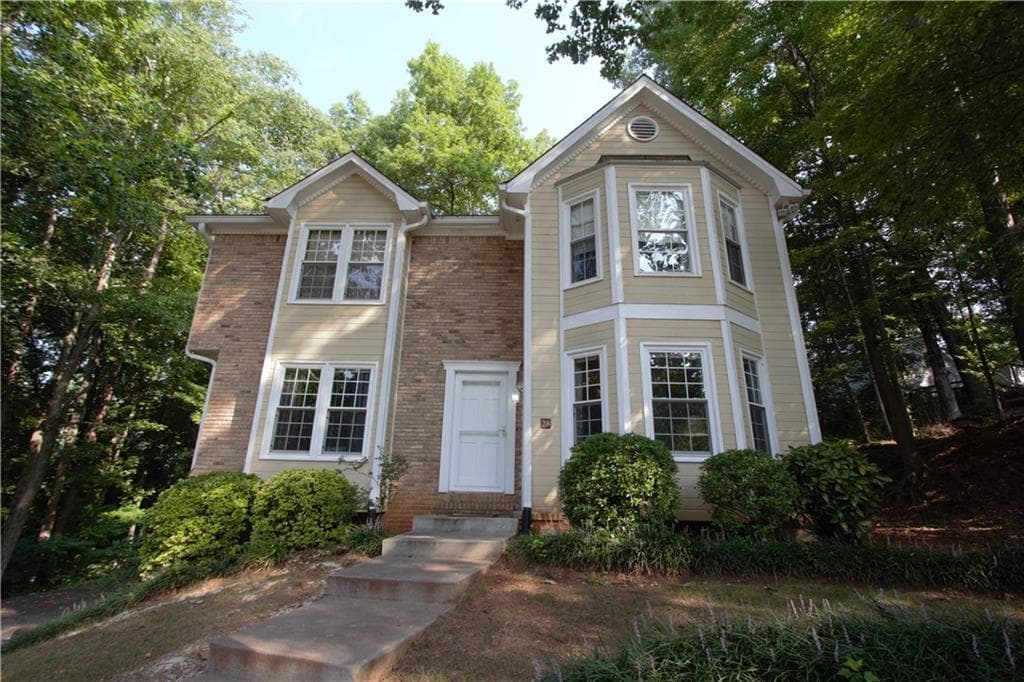 3 bedroom, 1,640 sq ft single family residence sold at 28 Peggy Court, Marietta, GA 30064
