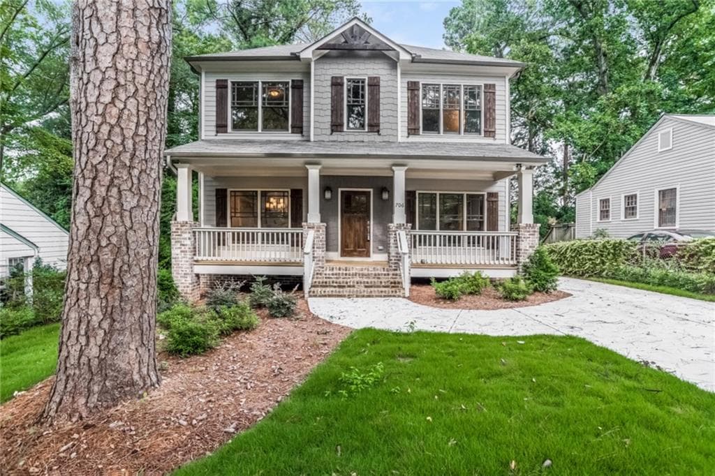 5 bedroom, 2,762 sq ft single family residence sold at 706 Windsor Terrace, Avondale Estates, GA 30002