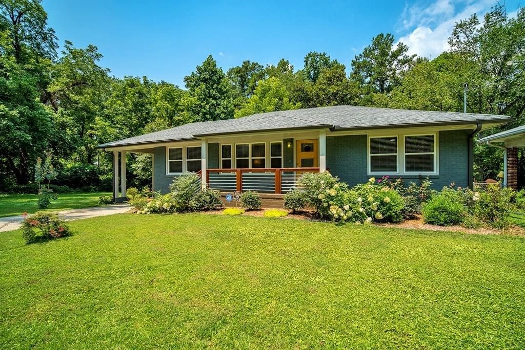 3 bedroom, 1,228 sq ft single family residence sold at 1005 Gresham Avenue, Atlanta, GA 30316