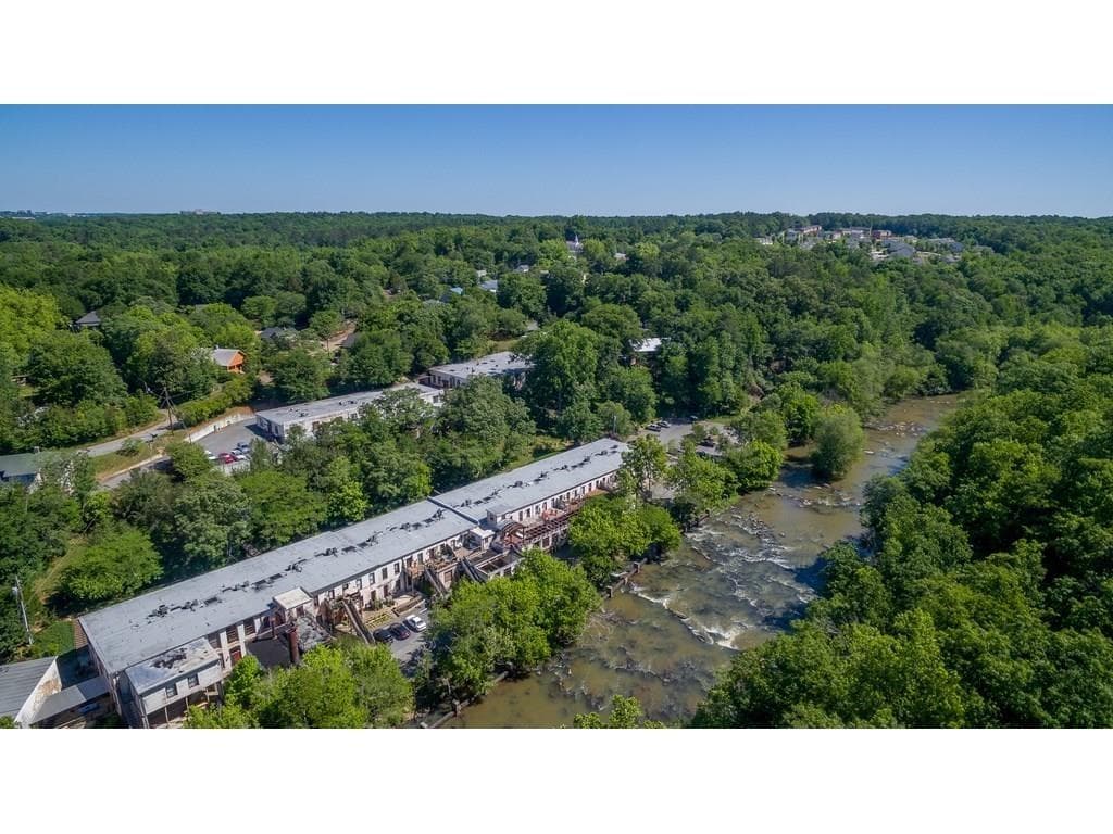 585 White Circle 25, Athens, GA 30605 — most recent listing photo