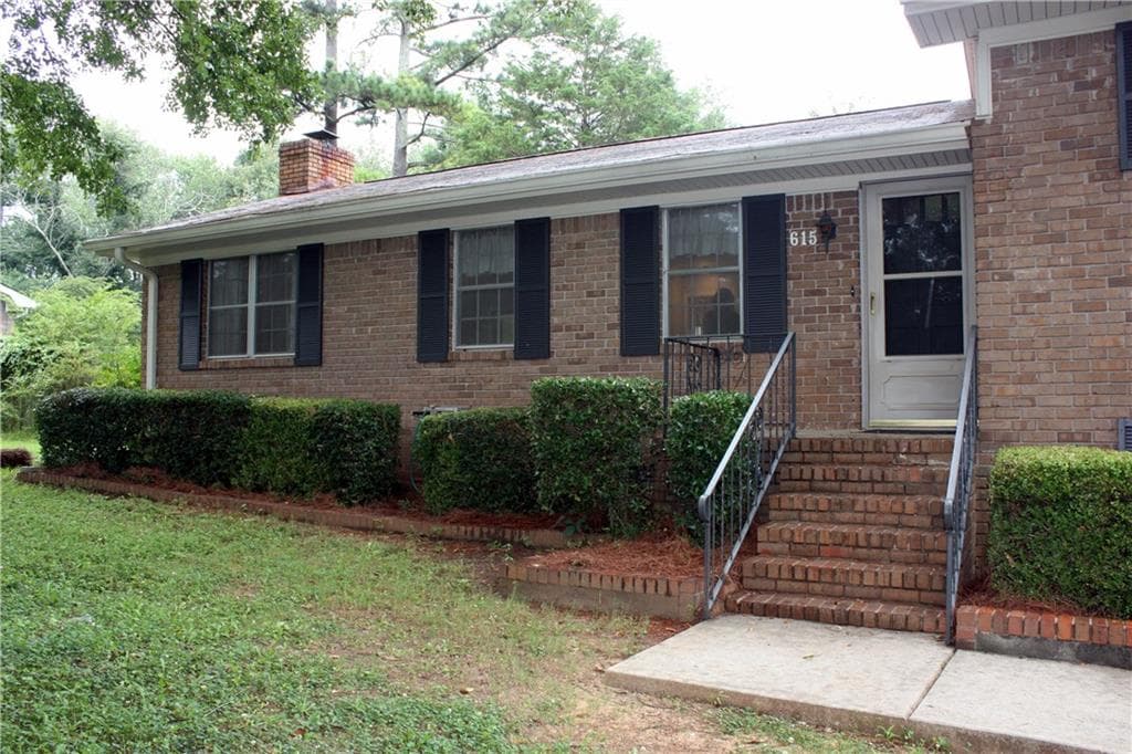 615 Evergreen Drive, Woodstock, GA 30188 — most recent listing photo
