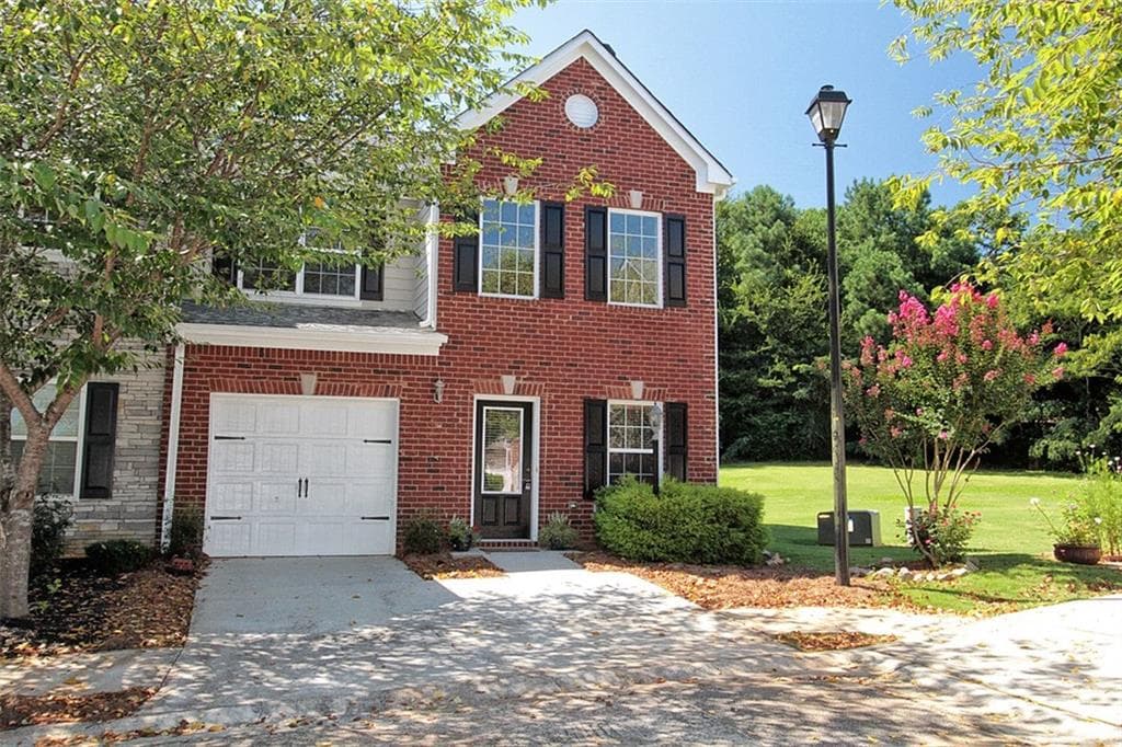 4230 Chatham Ridge Drive, Buford, GA 30518 — most recent listing photo