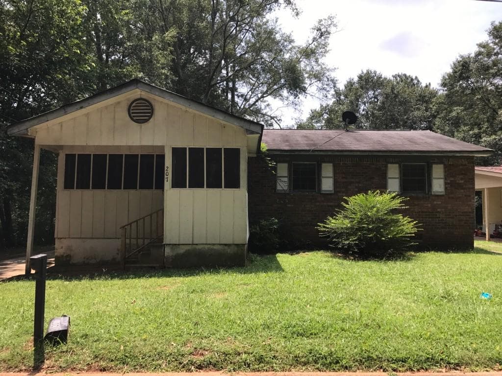 207 Thornton Avenue, Palmetto, GA 30268 — most recent listing photo