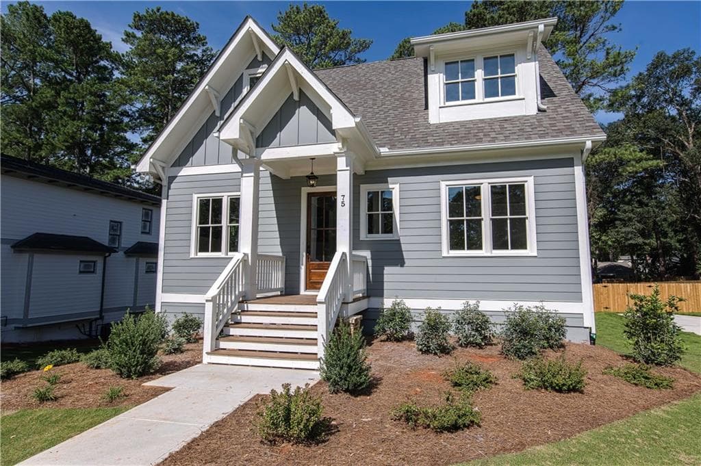 4 bedroom, 2,900 sq ft single family residence sold at 75 E Lake Drive, Atlanta, GA 30317
