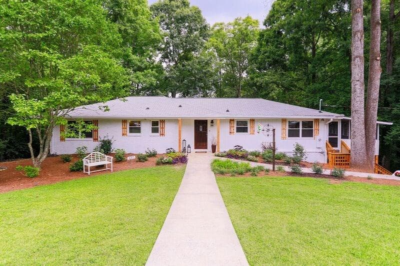 5 bedroom single family residence sold at 637 Sloan Road, Marietta, GA 30066