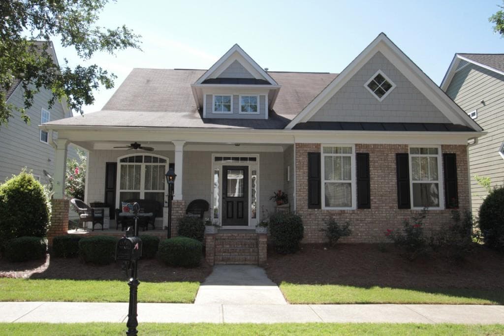 3 bedroom, 2,418 sq ft single family residence sold at 824 Scales Road, Suwanee, GA 30024