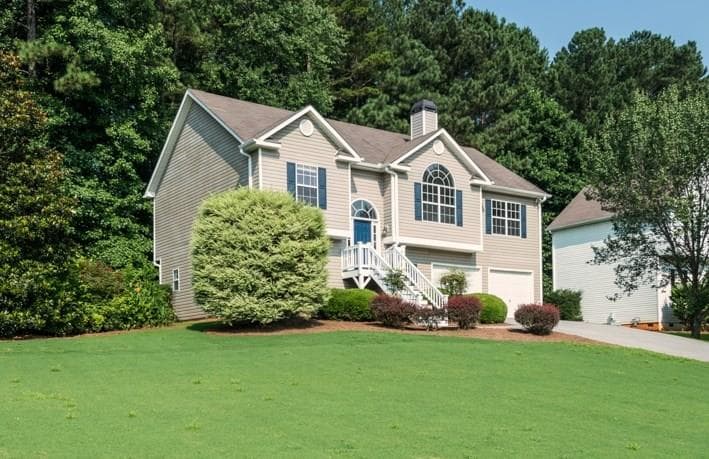 3829 Autumn View Lane, Acworth, GA 30101 — most recent listing photo