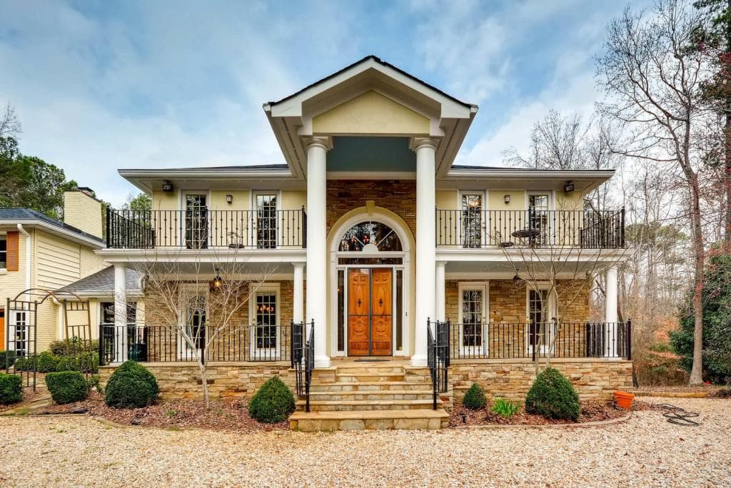 6 bedroom, 5,376 sq ft single family residence sold at 11100 Willow Wood Drive, Roswell, GA 30075