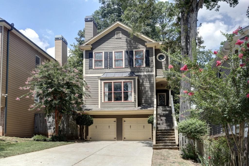 3 bedroom, 2,379 sq ft single family residence sold at 3232 Cates Avenue, Brookhaven, GA 30319