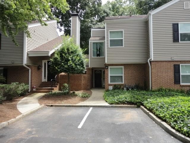 3 bedroom, 2,000 sq ft condominium sold at 62 Dunwoody Springs Drive 62, Atlanta, GA 30328