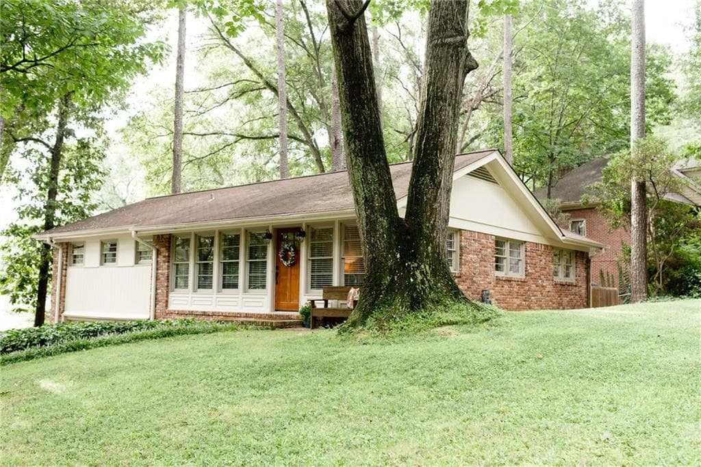 3 bedroom, 1,456 sq ft single family residence sold at 1622 Fernleaf Circle, Atlanta, GA 30318