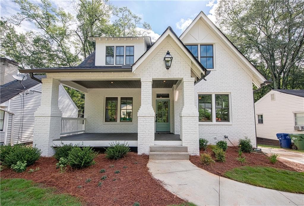 5 bedroom, 3,247 sq ft single family residence sold at 267 Rockyford Road, Atlanta, GA 30317
