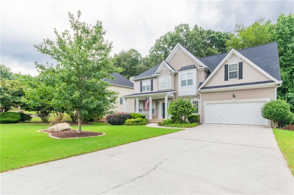 4 bedroom, 2,900 sq ft single family residence sold at 1382 Hadaway Trail, Lawrenceville, GA 30043