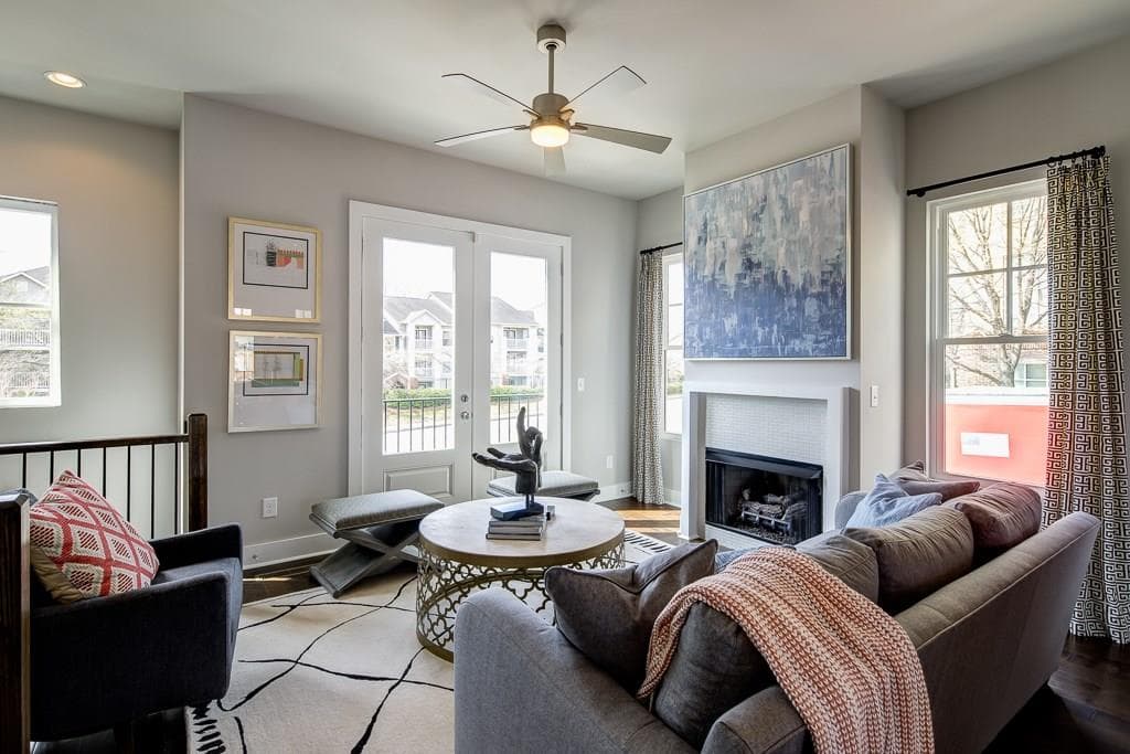 733 Taylor Court 27, Atlanta, GA 30324 — most recent listing photo