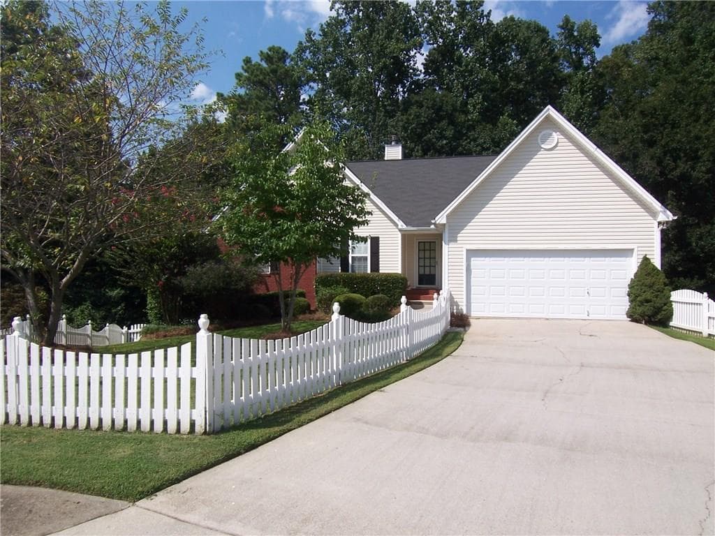5401 Regency Lake Court, Sugar Hill, GA 30518 — most recent listing photo