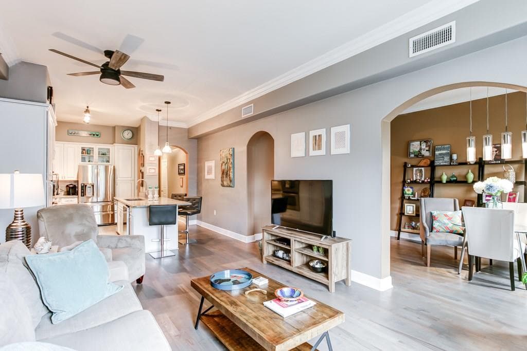 2 bedroom, 1,776 sq ft condominium sold at 3445 Stratford Road 401, Atlanta, GA 30326
