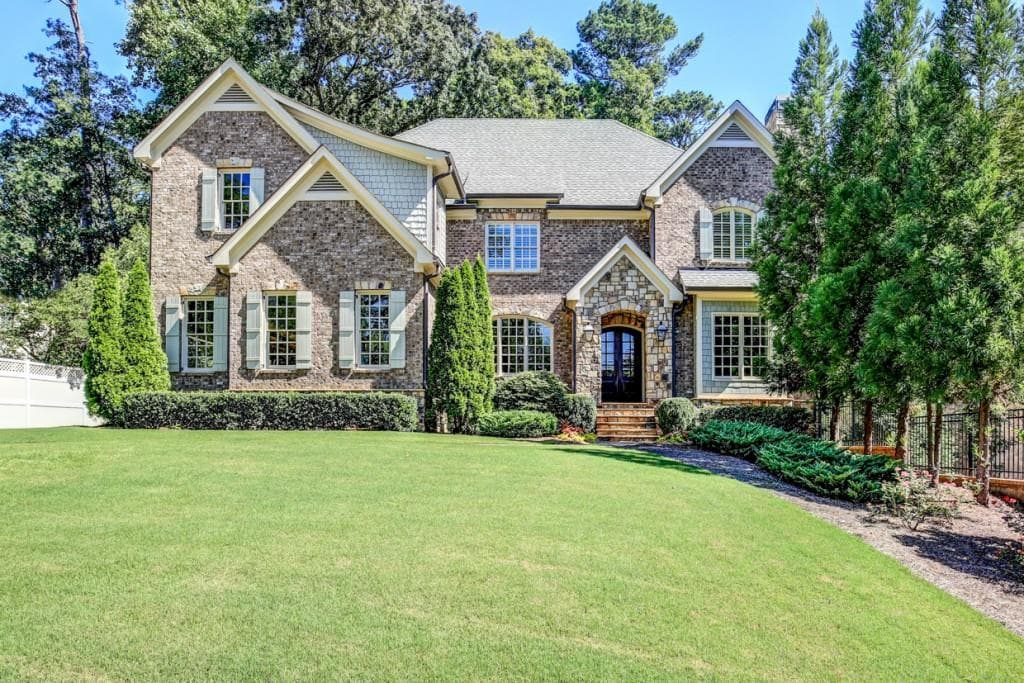6 bedroom, 7,337 sq ft single family residence sold at 1265 W Wesley Road, Atlanta, GA 30327