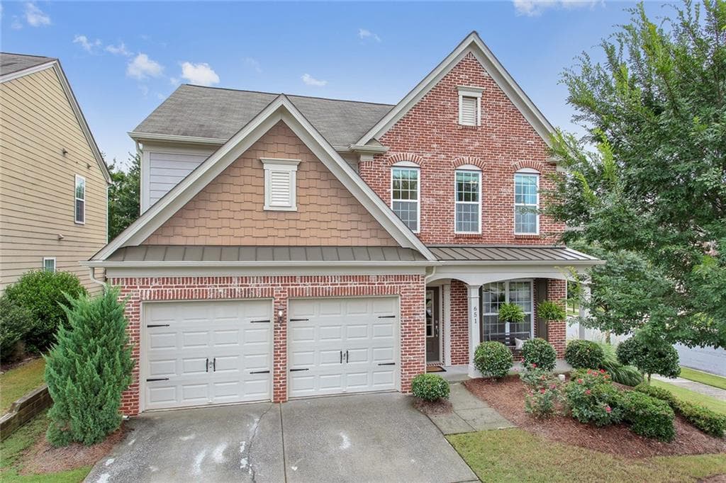 3 bedroom, 2,115 sq ft single family residence sold at 651 Syemore Pass, Canton, GA 30115