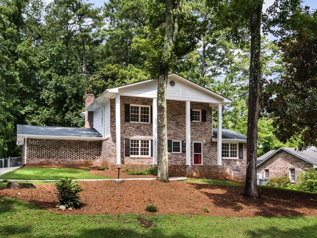 1180 Land O Lakes Drive, Roswell, GA 30075 — most recent listing photo