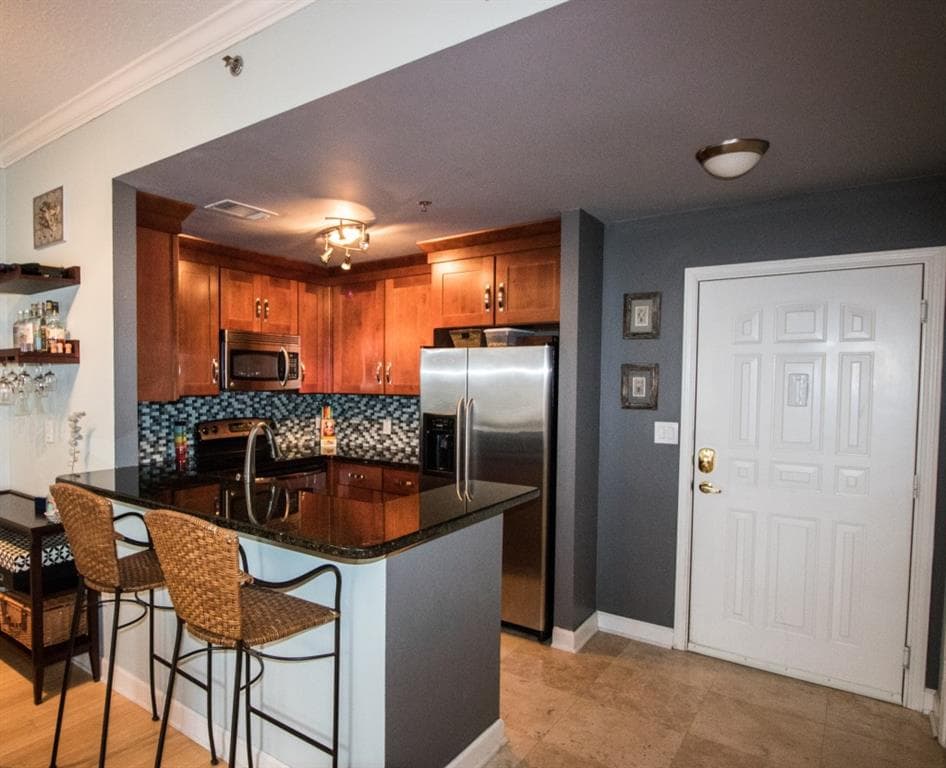 1 bedroom, 764 sq ft condominium sold at 1101 NE Juniper Street 1124, Atlanta, GA 30309