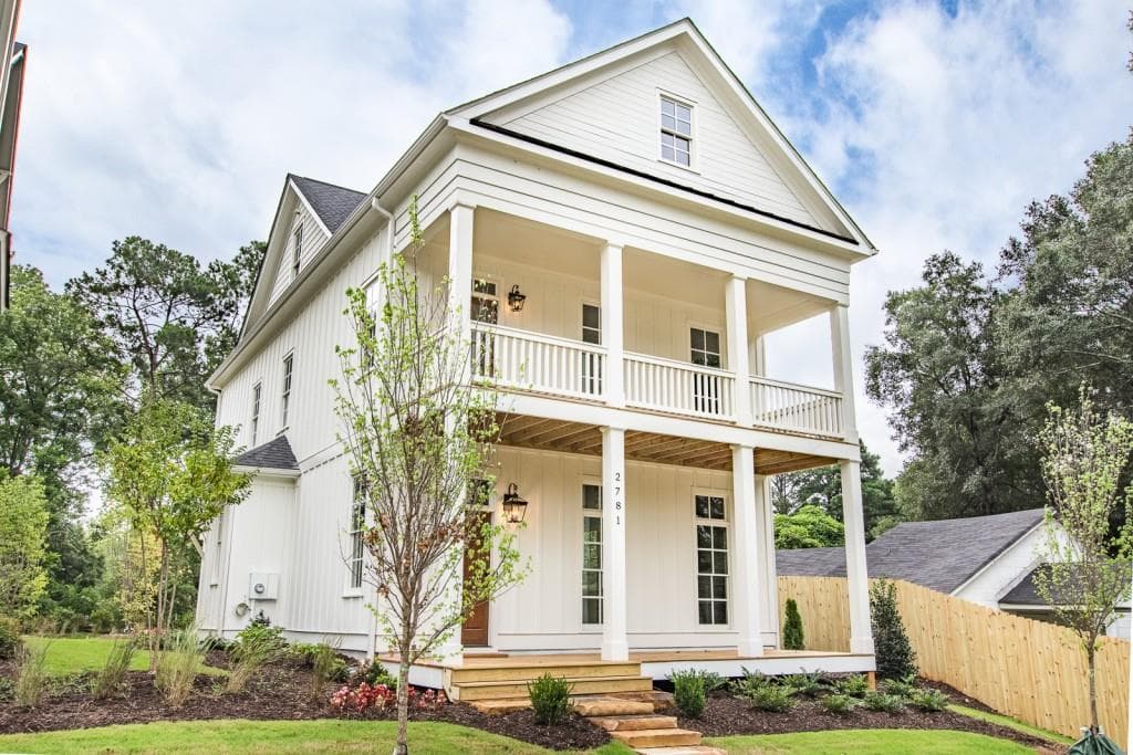 4 bedroom, 2,614 sq ft single family residence sold at 2781 Mathews Street, Smyrna, GA 30080
