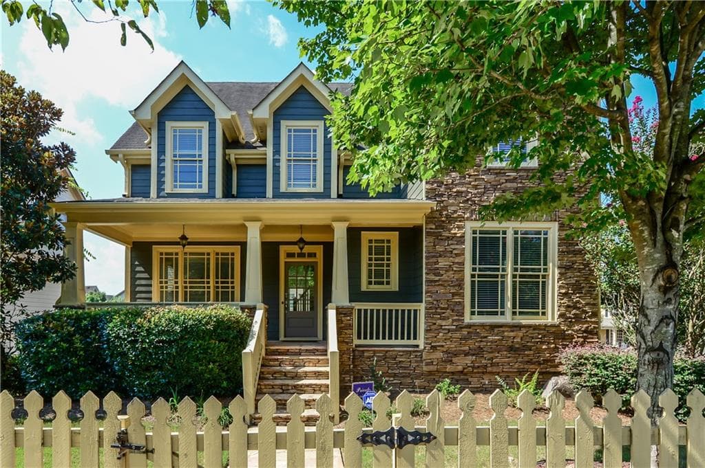 4 bedroom, 2,979 sq ft single family residence sold at 1860 Perry Boulevard, Atlanta, GA 30318