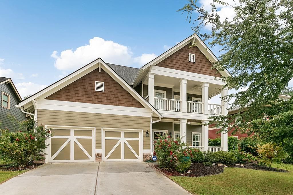3 bedroom, 2,038 sq ft single family residence sold at 1813 Stoney Creek Drive, Atlanta, GA 30316