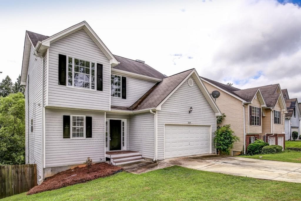 5530 Twin Lakes Drive, Atlanta, GA 30349 — most recent listing photo