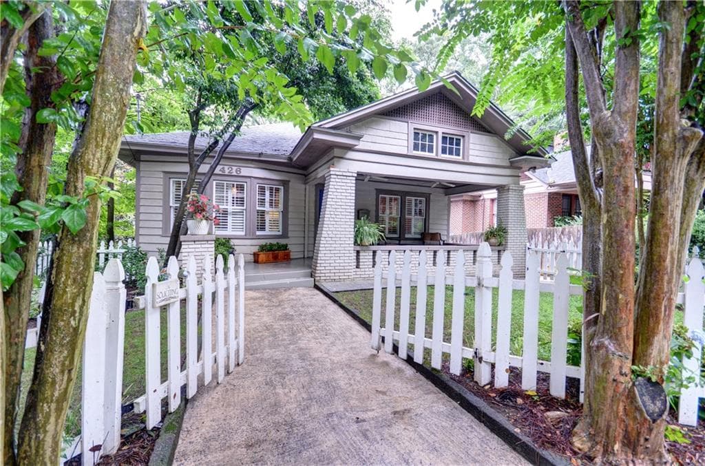 3 bedroom, 2,109 sq ft single family residence sold at 426 Clifton Road, Atlanta, GA 30307