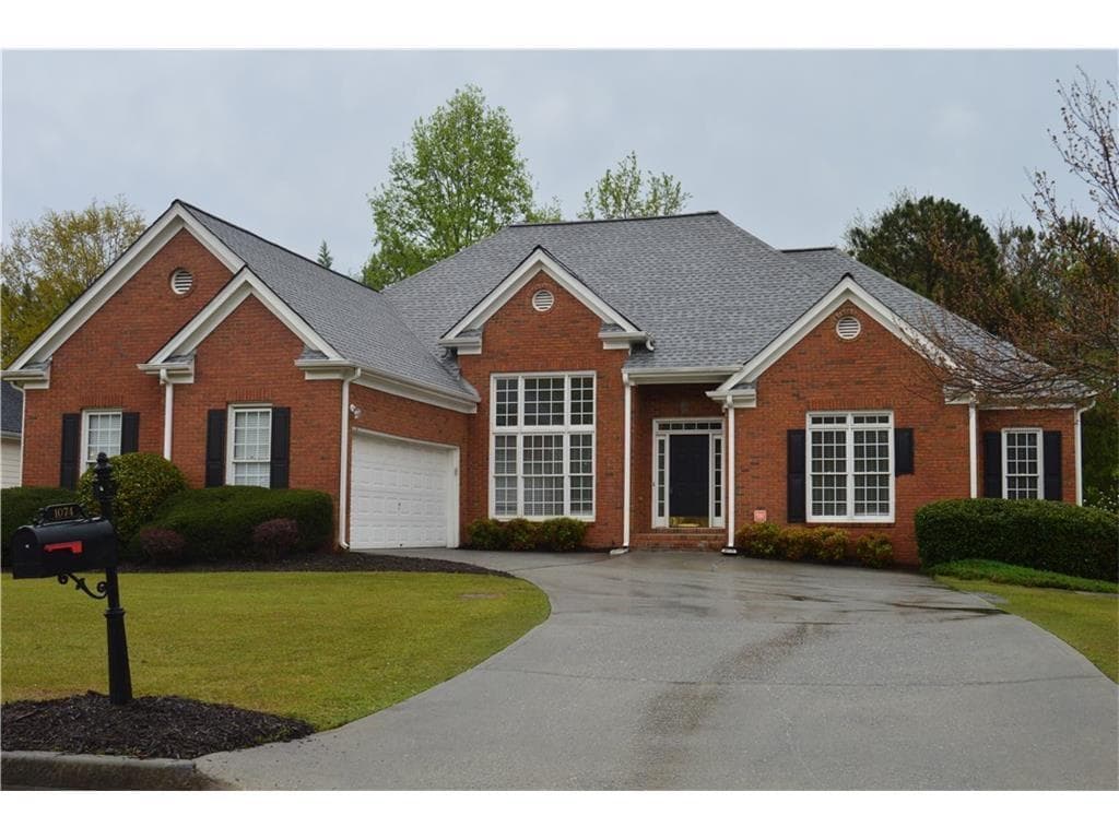 5 bedroom single family residence sold at 1074 Spruce Creek Lane, Lawrenceville, GA 30045