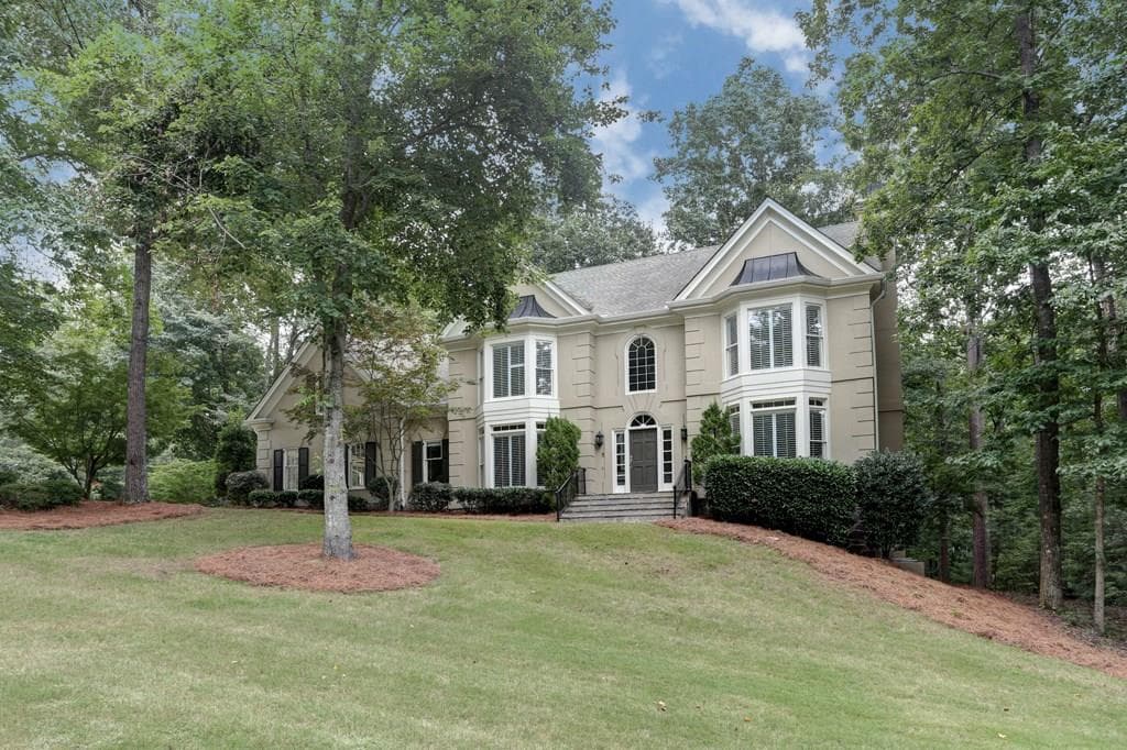 5 bedroom single family residence sold at 4045 Deverell Street, Alpharetta, GA 30022