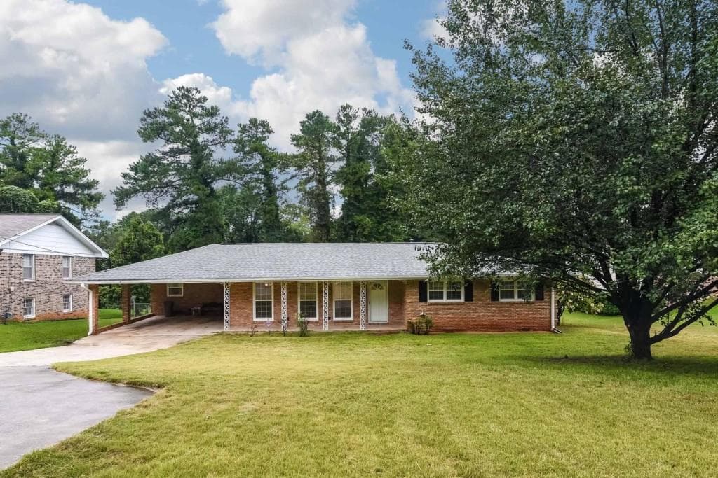960 Rays Road, Stone Mountain, GA 30083 — most recent listing photo