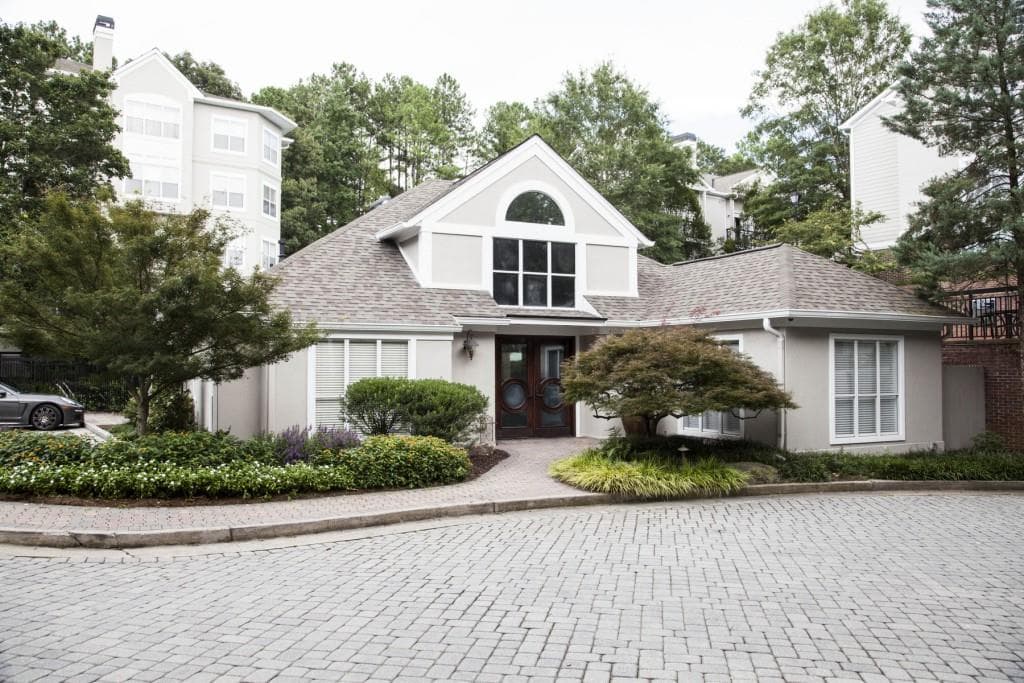 1 bedroom, 997 sq ft condominium sold at 4246 River Green Drive 204, Atlanta, GA 30327