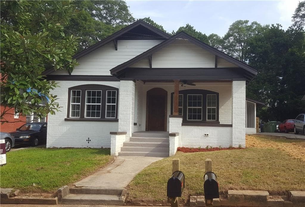 4 bedroom, 2,024 sq ft single family residence sold at 1511 Rogers Avenue, Atlanta, GA 30310
