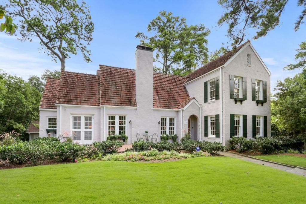 5 bedroom, 3,220 sq ft single family residence sold at 1195 Springdale Road, Atlanta, GA 30306