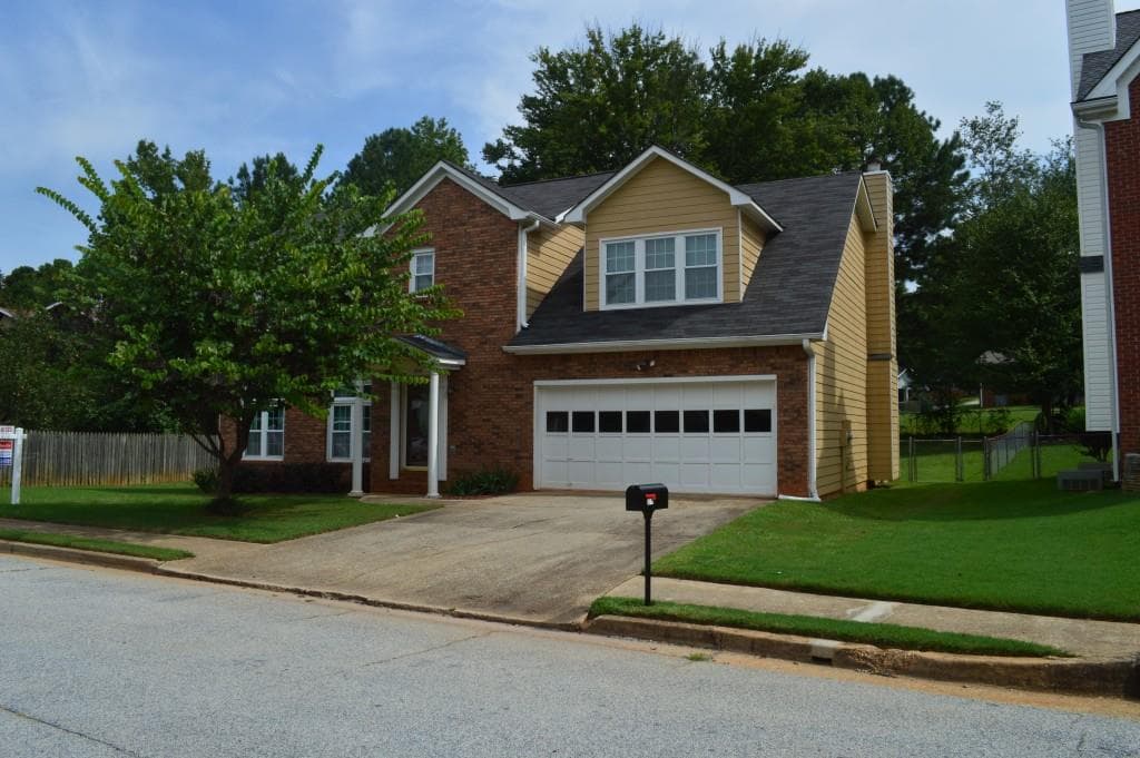 3215 Oak Meadow Drive, Snellville, GA 30078 — most recent listing photo