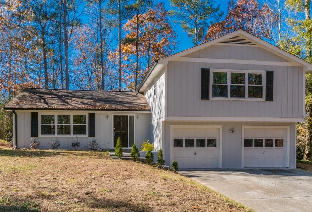 230 E Valley Drive, Marietta, GA 30068 — most recent listing photo