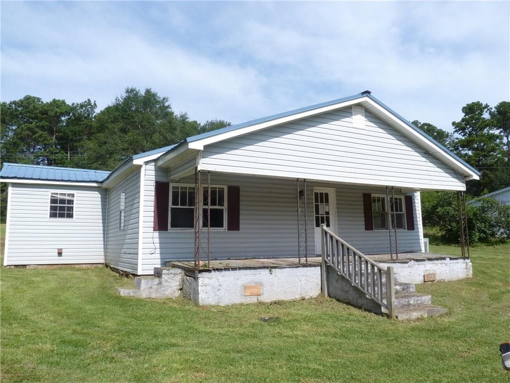 162 Pine Circle, LaGrange, GA 30241 — most recent listing photo