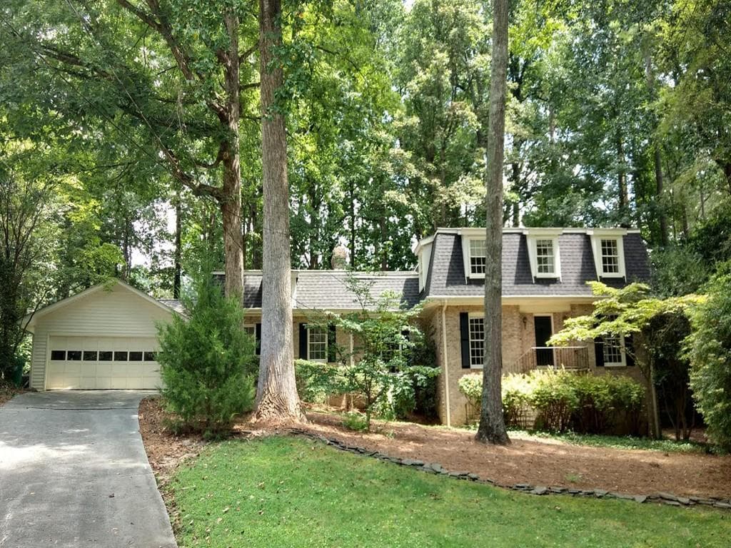 4 bedroom, 2,721 sq ft single family residence sold at 2609 Rangewood Court, Atlanta, GA 30345