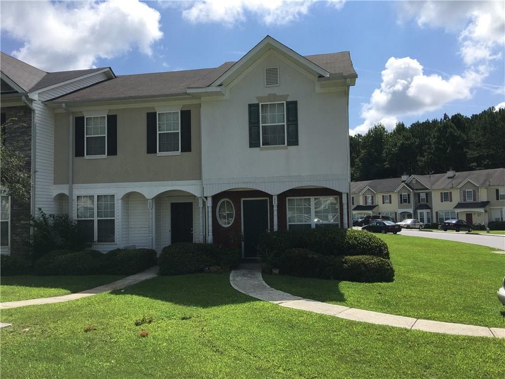 6098 Camden Forrest Drive 6098, Riverdale, GA 30296 — most recent listing photo