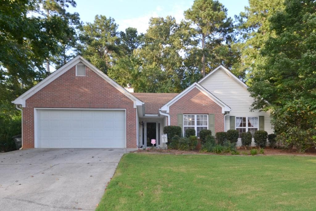 2720 Lenora Springs Drive, Snellville, GA 30039 — most recent listing photo