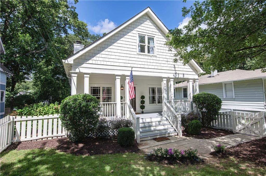 4 bedroom, 2,557 sq ft single family residence sold at 200 Locust Street, Atlanta, GA 30317