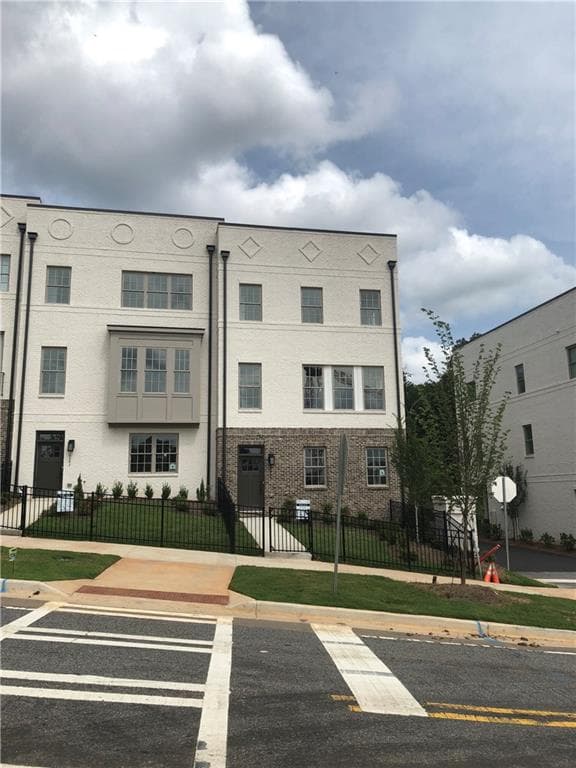 6095 Boylston Drive 4, Sandy Springs, GA 30328 — most recent listing photo
