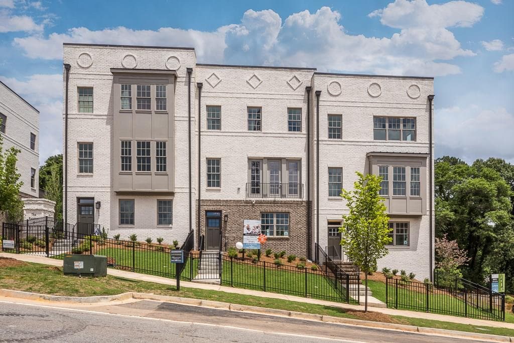 6089 Boylston Drive 6, Sandy Springs, GA 30328 — most recent listing photo