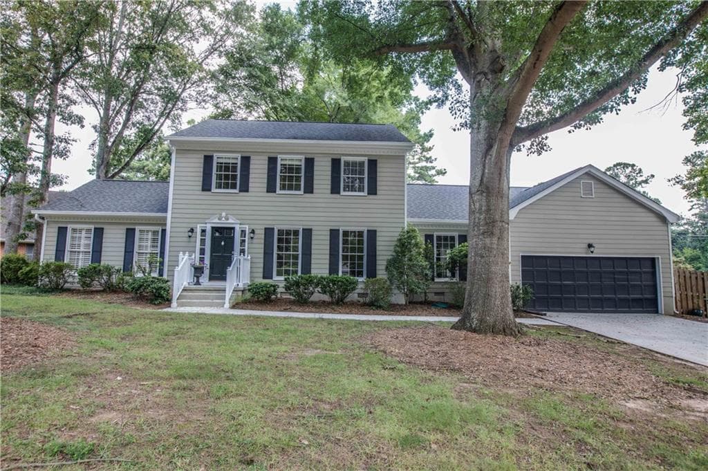 4 bedroom, 2,696 sq ft single family residence sold at 2290 Chrysler Court, Atlanta, GA 30345